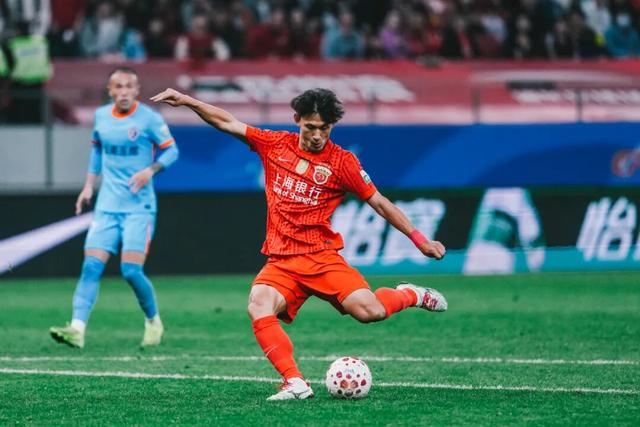 王燊超绝杀助海港逆转云南玉昆