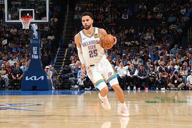 雷霆大胜湖人 米切尔10分成关键先生